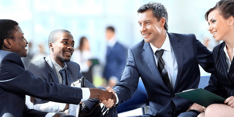 Tổng Quan Về Nữ Sinh Năm 1967 Mệnh Gì Hợp Màu Gì 4 Ung dung mau sac trong su nghiep va ca nhan
